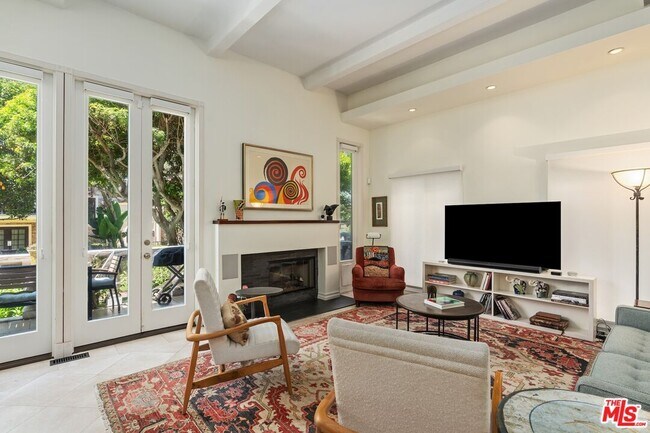 Photo - 20 Ketch St Unit 1