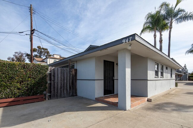 3 BR House in Carlsbad with Washer/Dryer H... - 3 BR House in Carlsbad with Washer/Dryer H... Unit 947