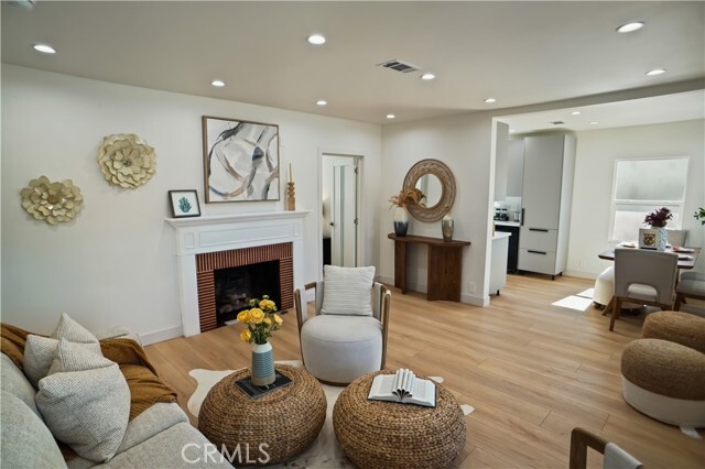 Photo - 1636 N Buena Vista St