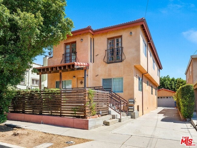 Building Photo - 1650 Talmadge St