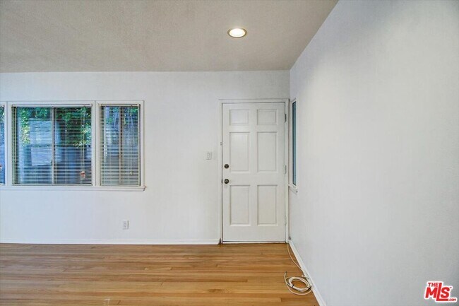 Photo - 1057 17th St Unit rear