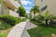 Photo - 5400 Lindley Ave Condo Unit 211