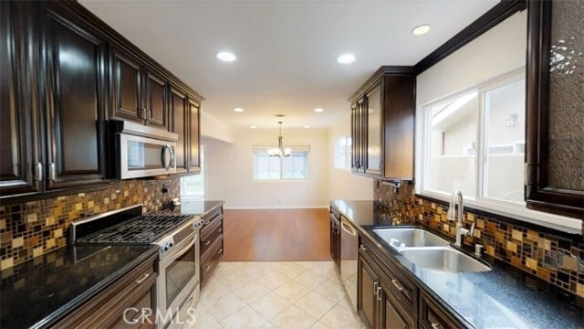 Photo - 239 Albert Pl