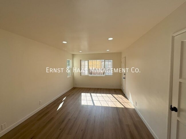 Photo - 778 Cherry Ave