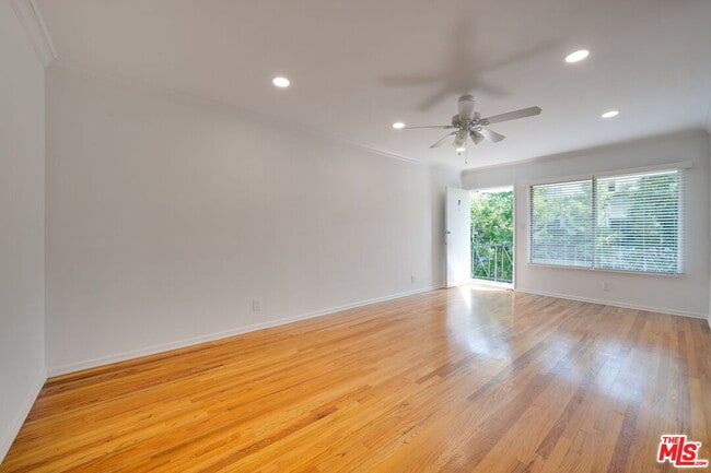 Photo - 827 Lincoln Blvd Unit H