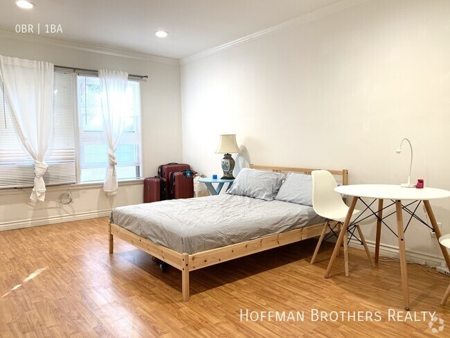 Building Photo - 309 N Sycamore Ave Unit 5 Rental