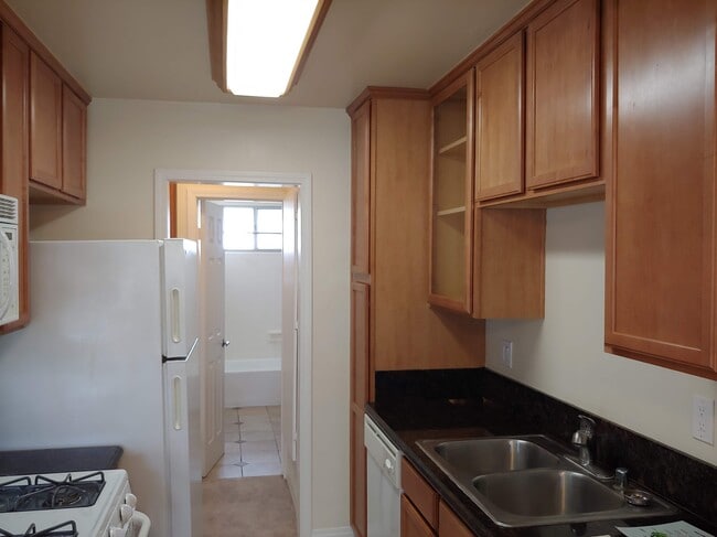 Photo - 1430 W Lambert Rd Unit 387