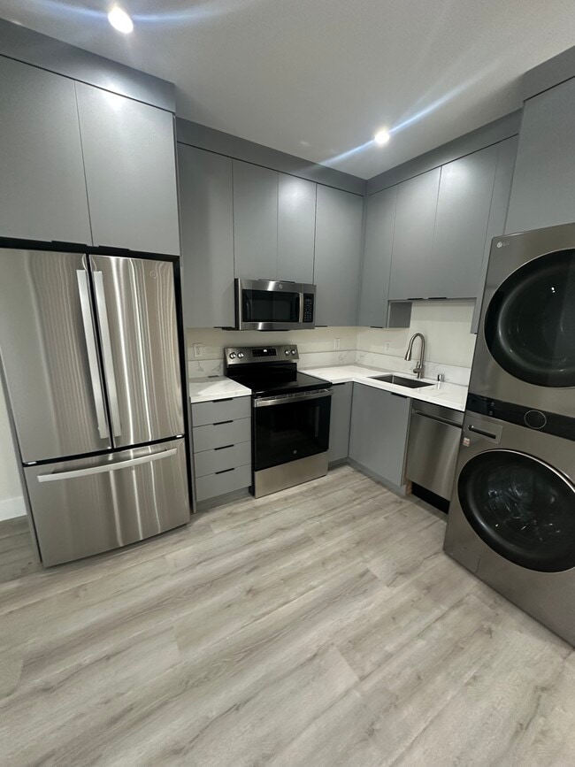 Photo - LReddy Unit 3