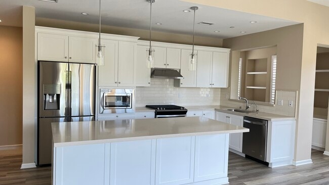 Photo - 155 Bishop Lndg Unit Eastwood