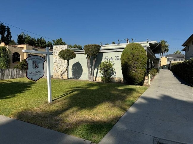 Building Photo - 1.0 bedroom in Pasadena California 91107 Unit #3 Rental