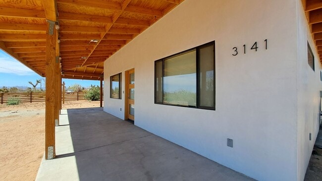 Building Photo - 3141 La Habra Ave