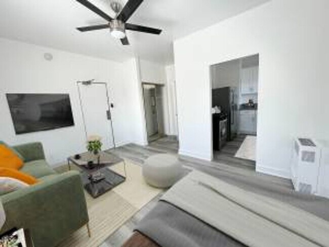 Photo - Loma Lake Apartments