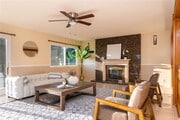Photo - 1218 E Tujunga Ave House