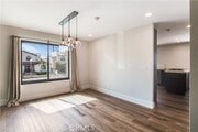 Photo - 718 S Catalina Ave Townhome