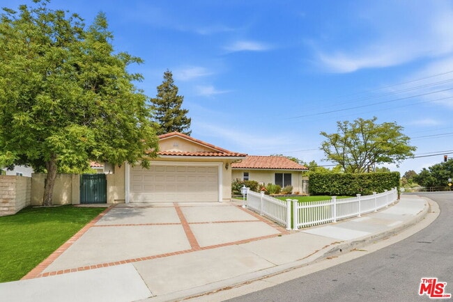 Photo - 29107 Hillrise Dr