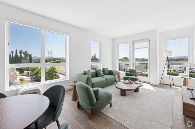 1BR, 1BA - 714SF - Living Room - Northridge Nexus Apartments