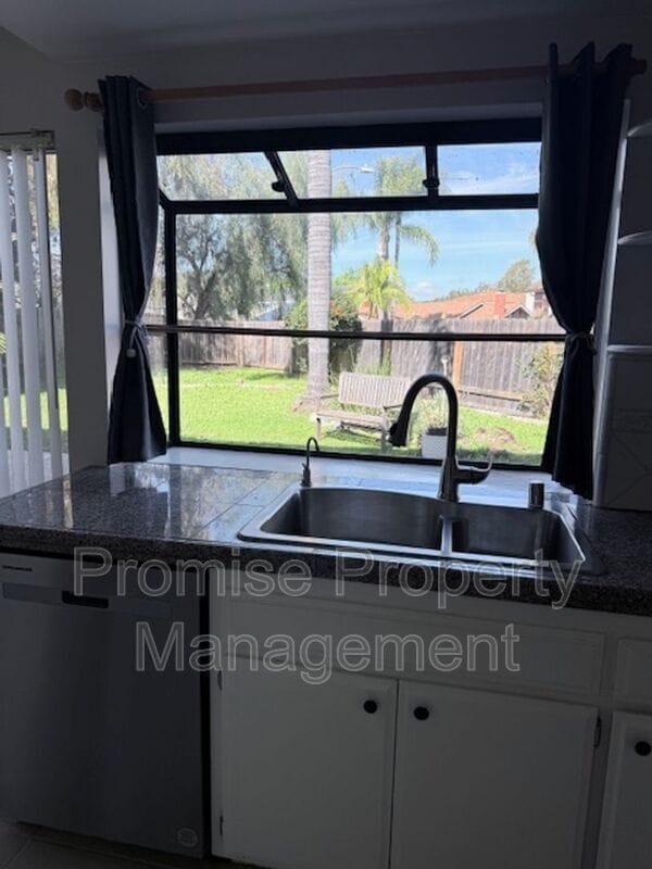 Photo - 4578 Big Sur St