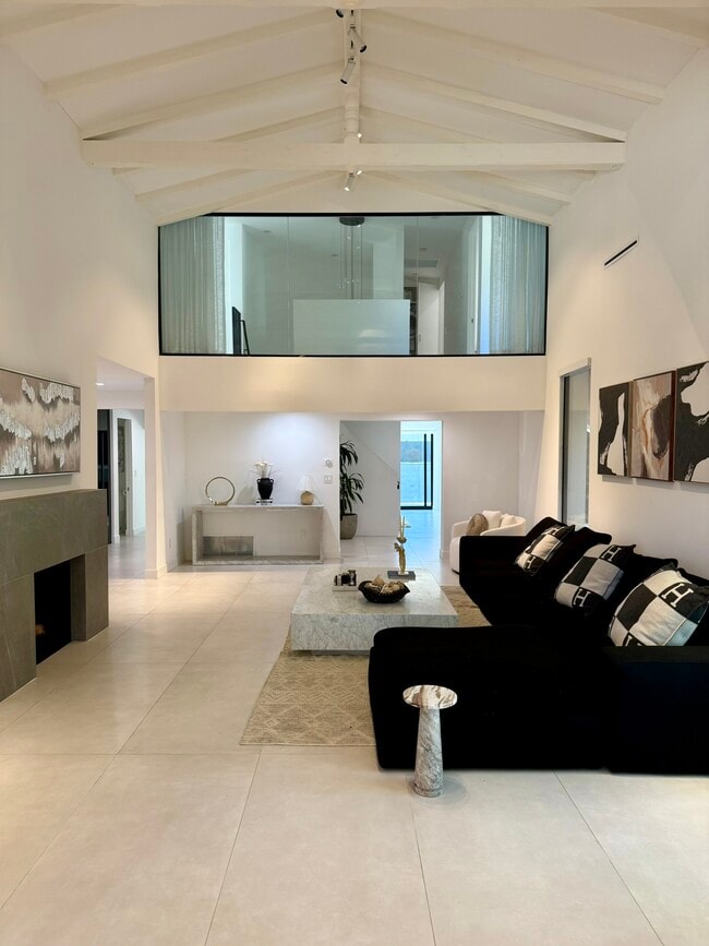 Photo - 201 Bedford Dr