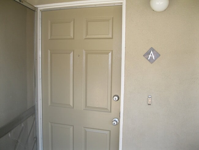 Photo - 633 N Fig St Unit D