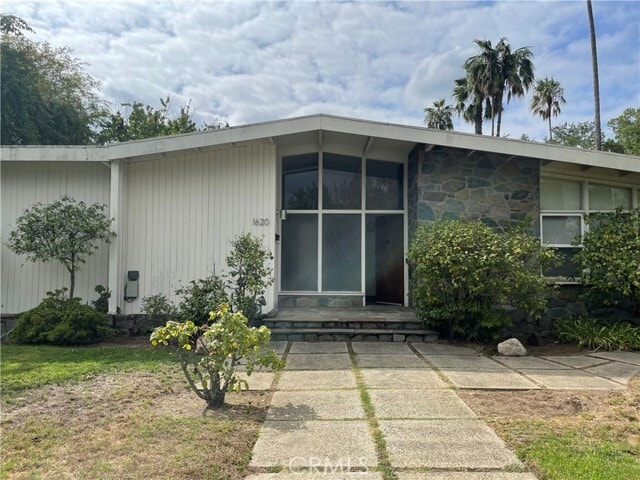 Building Photo - 1620 Homet Rd