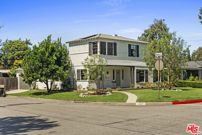 Photo - 1400 Randall St