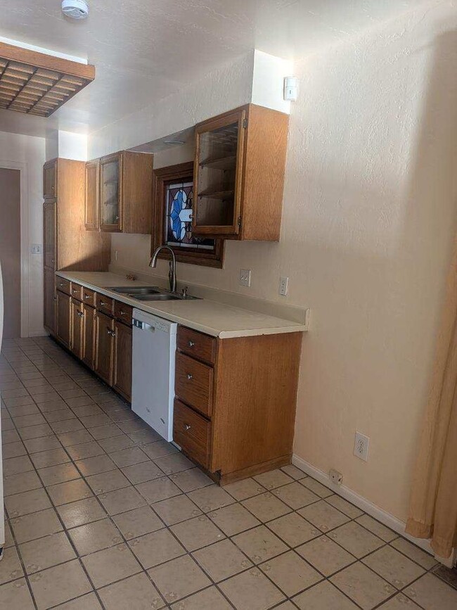 Photo - 401 Burnham Rd Unit 401