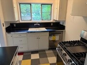 Kitchen - 5414 Village Grn Unit 5414 Village Green