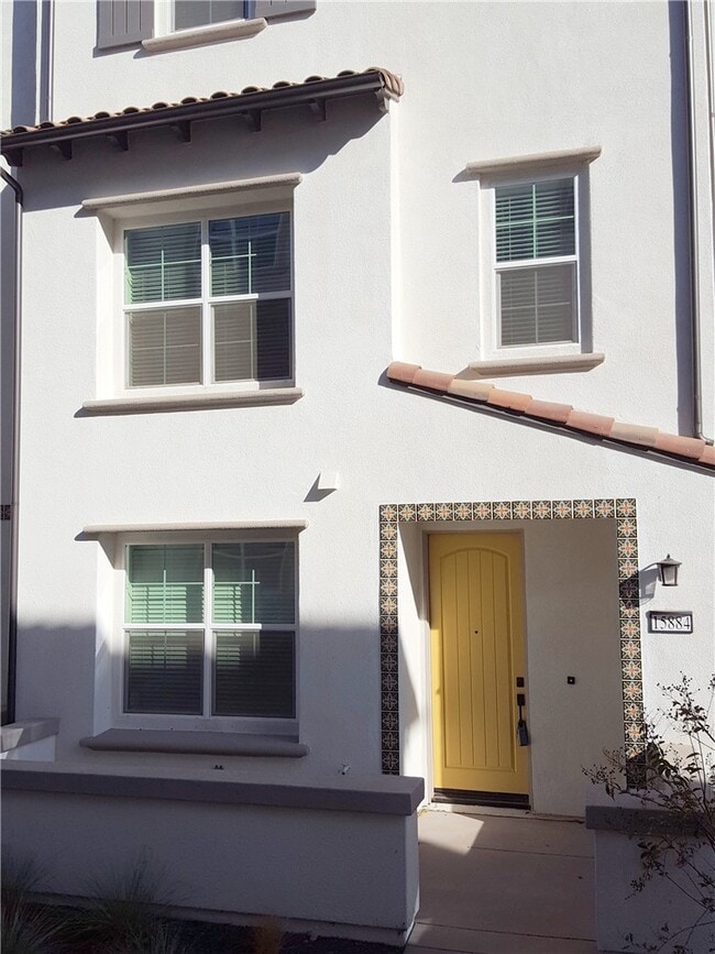 Building Photo - 15884 Ellington Wy