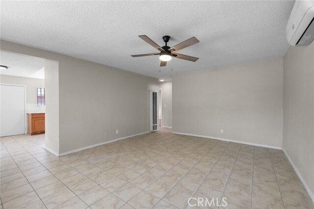 Photo - 207 Flora St