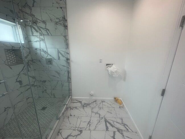 Photo - 10863 Nettleton St