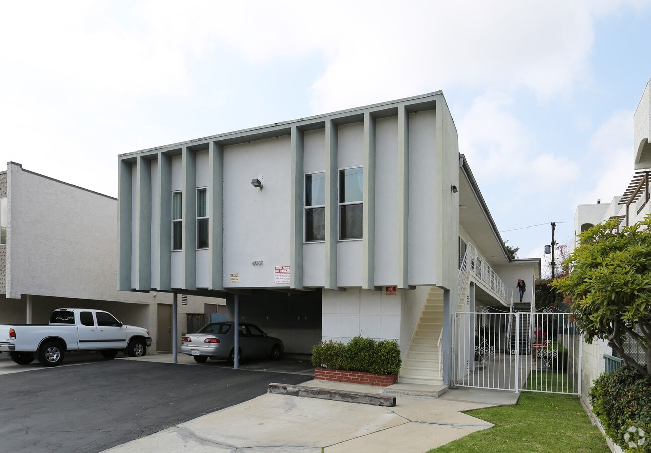 Photo - 4061 McLaughlin Avenue