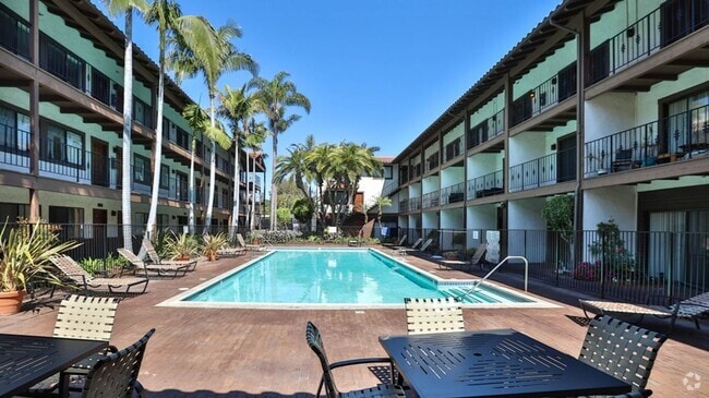 Building Photo - Los Caballeros #213 Unit 213 Rental