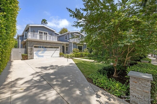 Photo - 1147 Centinela Ave House