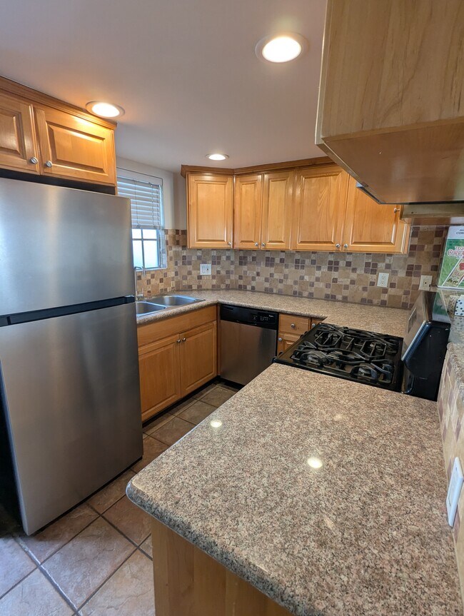 Photo - 361 Salem St Unit 2