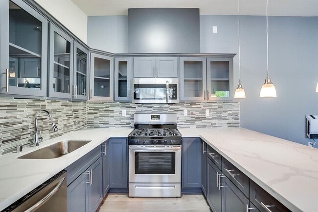 Photo - 3530 W Adams Blvd Unit 90