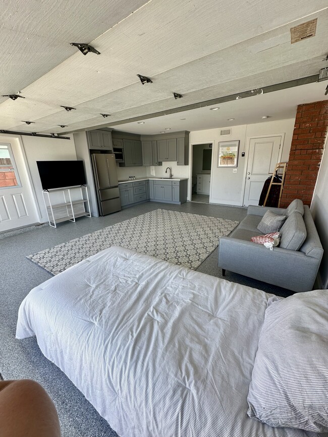 Photo - 14591 allen St