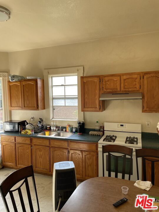 Photo - 1249 W 25th St Unit 1251 1/2