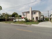 Renting 1 bedroom in property, with a shared bathroom and kitchen priledges, and laundry privileges - 3323 California Ave Unit 3323  House Share