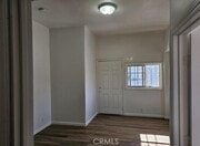 Photo - 729 W 79th