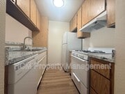 Photo - 10418 Scoville Ave