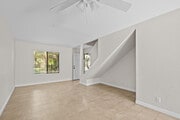 Photo - 424 Tava Ln