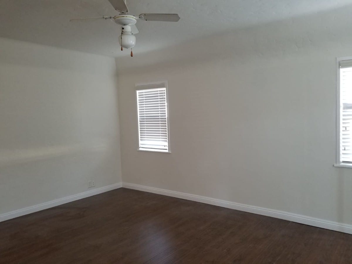 Photo - 1823 Huntington Ln