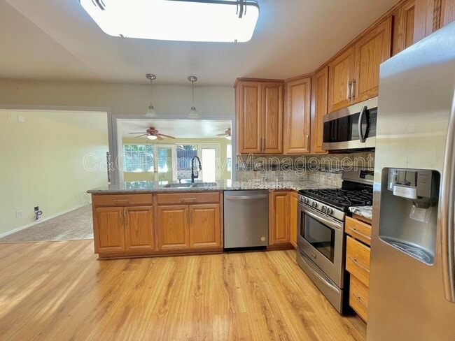 Photo - 1726 Vulcan St