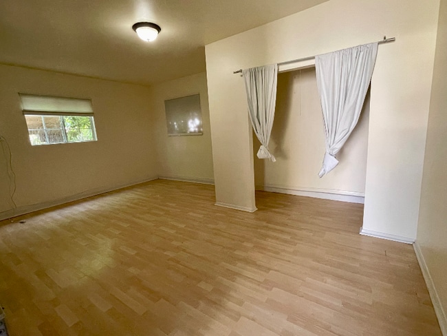 Photo - 1770 Brigden Rd