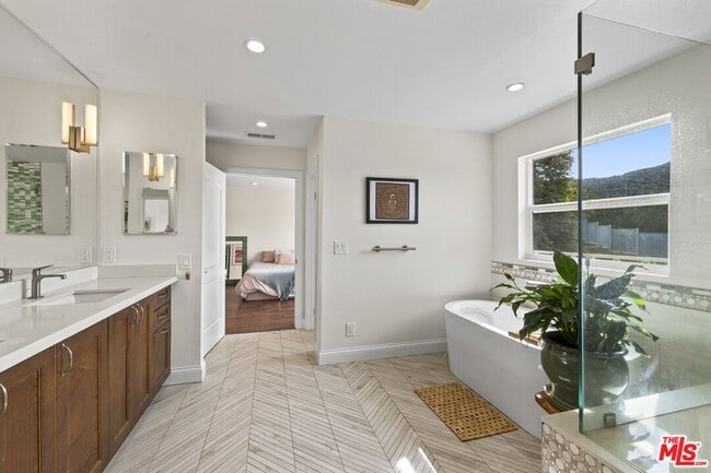 Photo - 3804 Vista Linda Dr