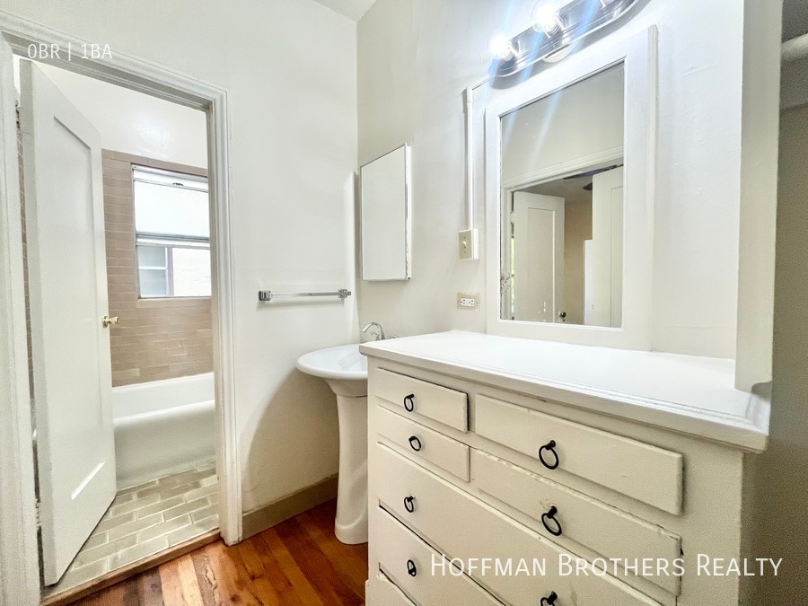 Photo - 836 Sanborn Ave Unit 206