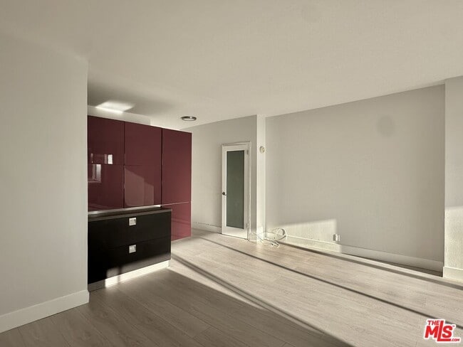 Photo - 999 N Doheny Dr Unit 706