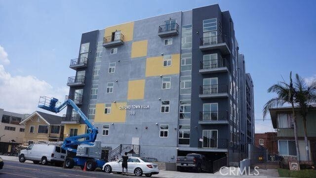 Building Photo - 155 S Oxford Ave Unit 503