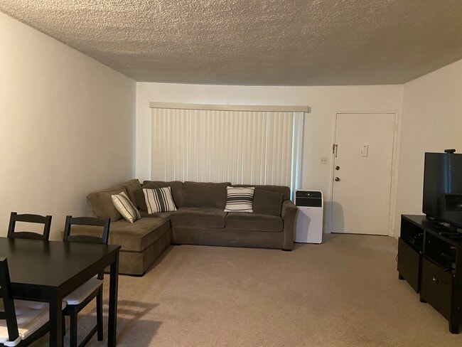 Photo - 315 N Louise St Unit 202