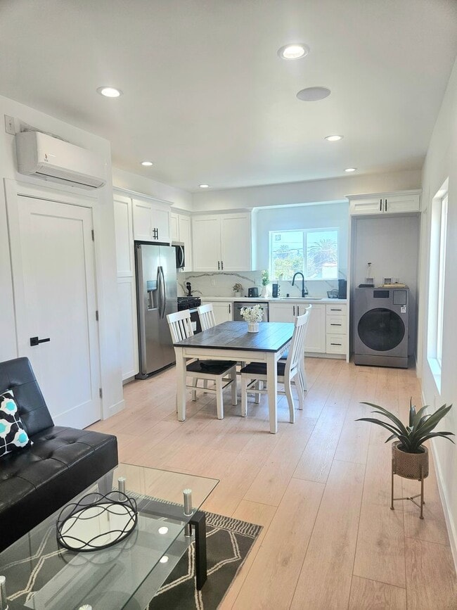 Photo - Pomeroy Ave Unit 2681 1/4